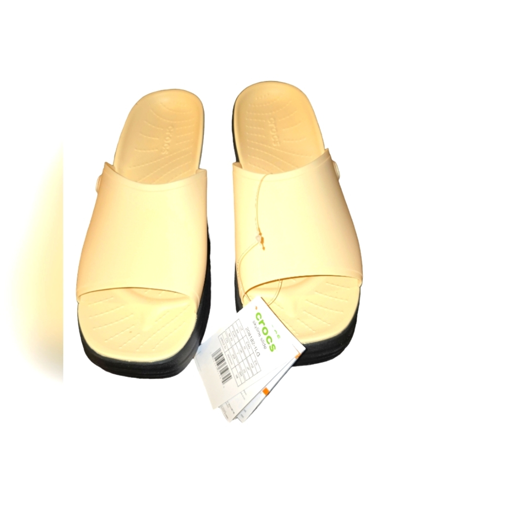 Croc Skyline Slide/ Vanilla Size Women's 9 NWT